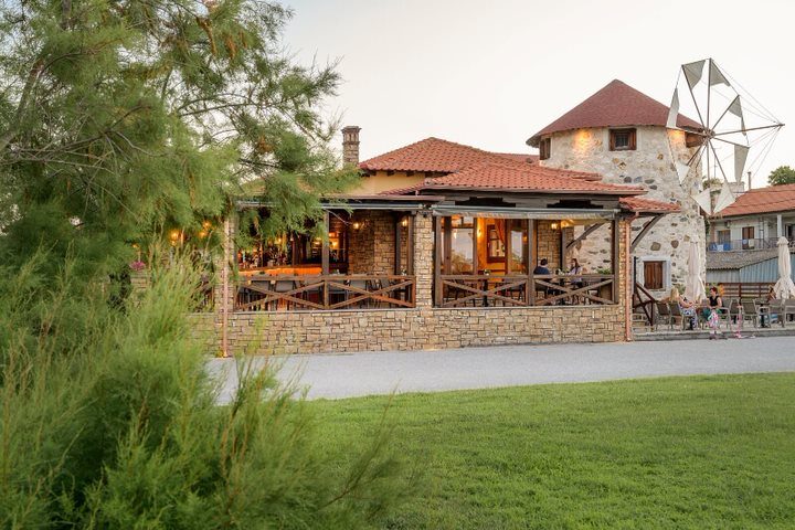 The taverna beside the windmill, daylight